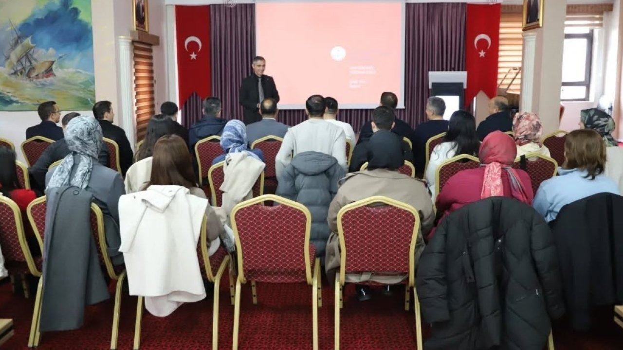 Aday öğretmenler için uyum semineri başladı