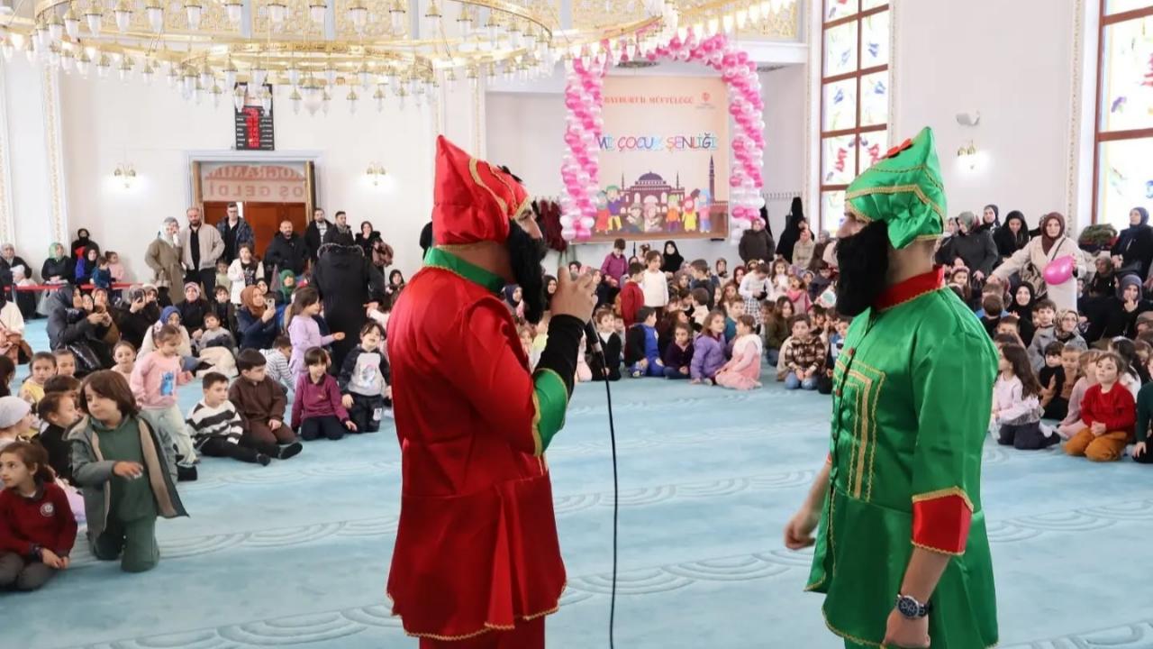 Hacı Kıyasi Şentürk Camii’nde çocuk sesleri...