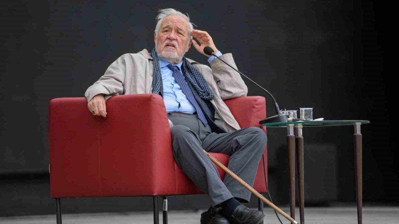 Tarihçi yazar Prof. Dr. İlber Ortaylı vefat etti