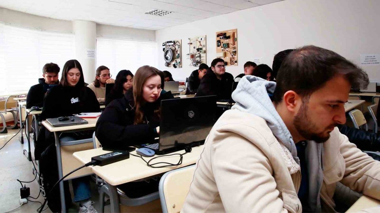 "Türkiye Siber Vatan Programı" eğitimi başladı
