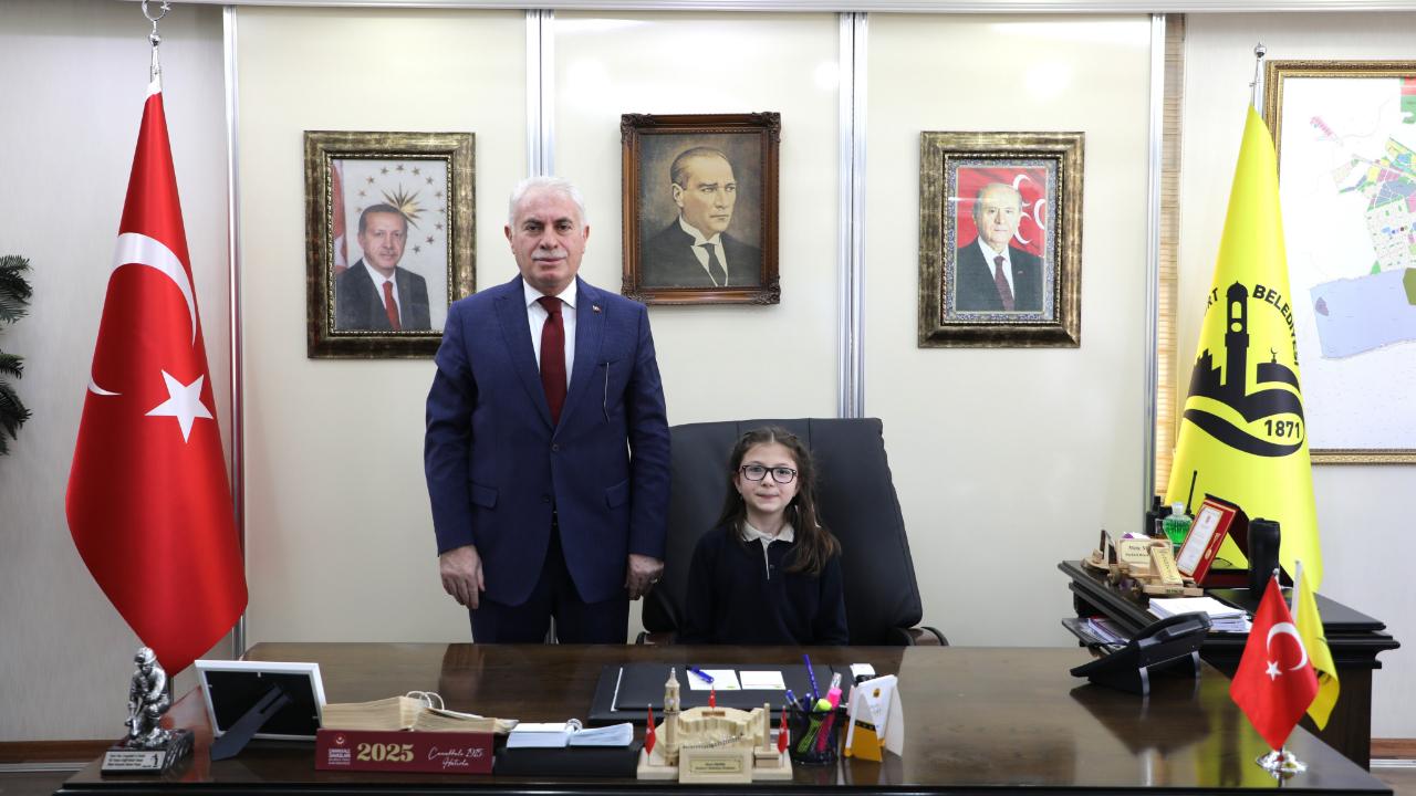 23 Nisan’da günün başkanı Ayşe Zülal Temel oldu