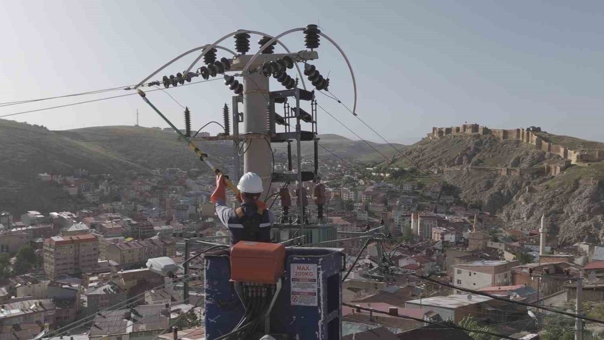 Aras Elektrik Bayburt’ta yatırımlarını güçlendiriyor