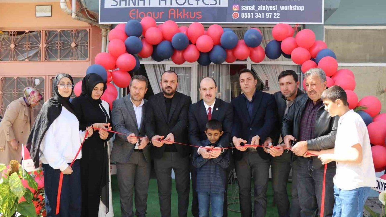 Filografi sanatçısı Elanur Akkuş hayaline kavuştu, kendi atölyesini açtı