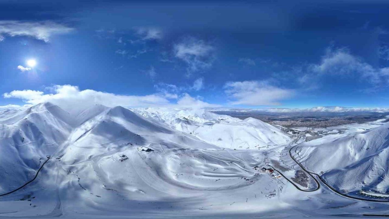 Palandöken beyaz örtüsü ile hayran bıraktı