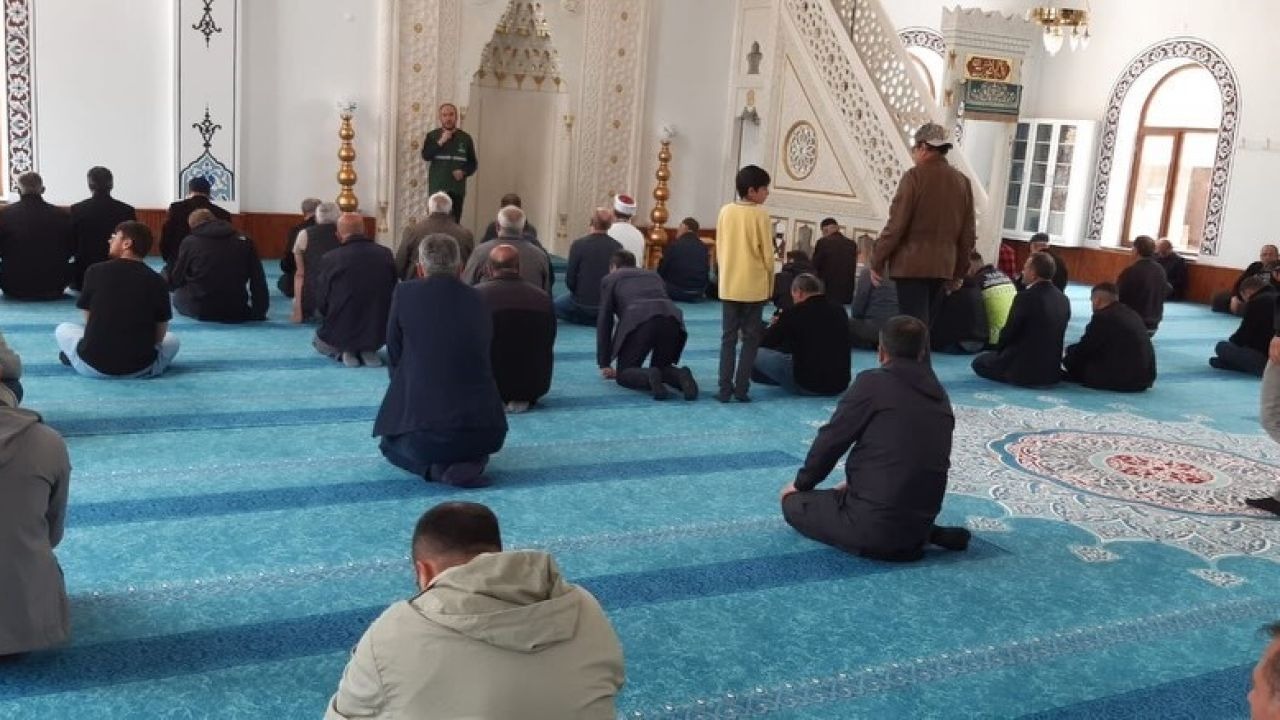 Cami cemaatine bağımlılıkla mücadele anlatıldı