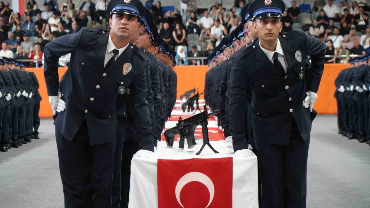 342 polis adayı mezuniyet sevinci yaşadı