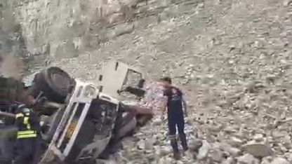 Erzurum’da feci kaza: Freni patlayan tırdan atlayan sürücü öldü, 2 kişi yaralandı