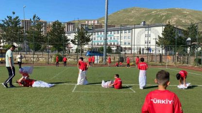 Bağımlılıkla mücadelede sporun önemine dikkat çekildi