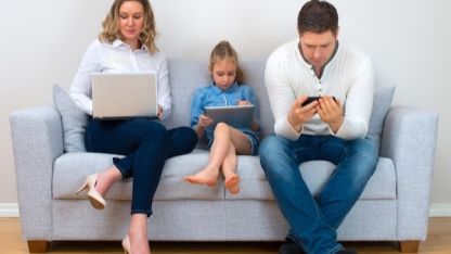 "İnternet bağımlılığı çağın hastalığı olacak"