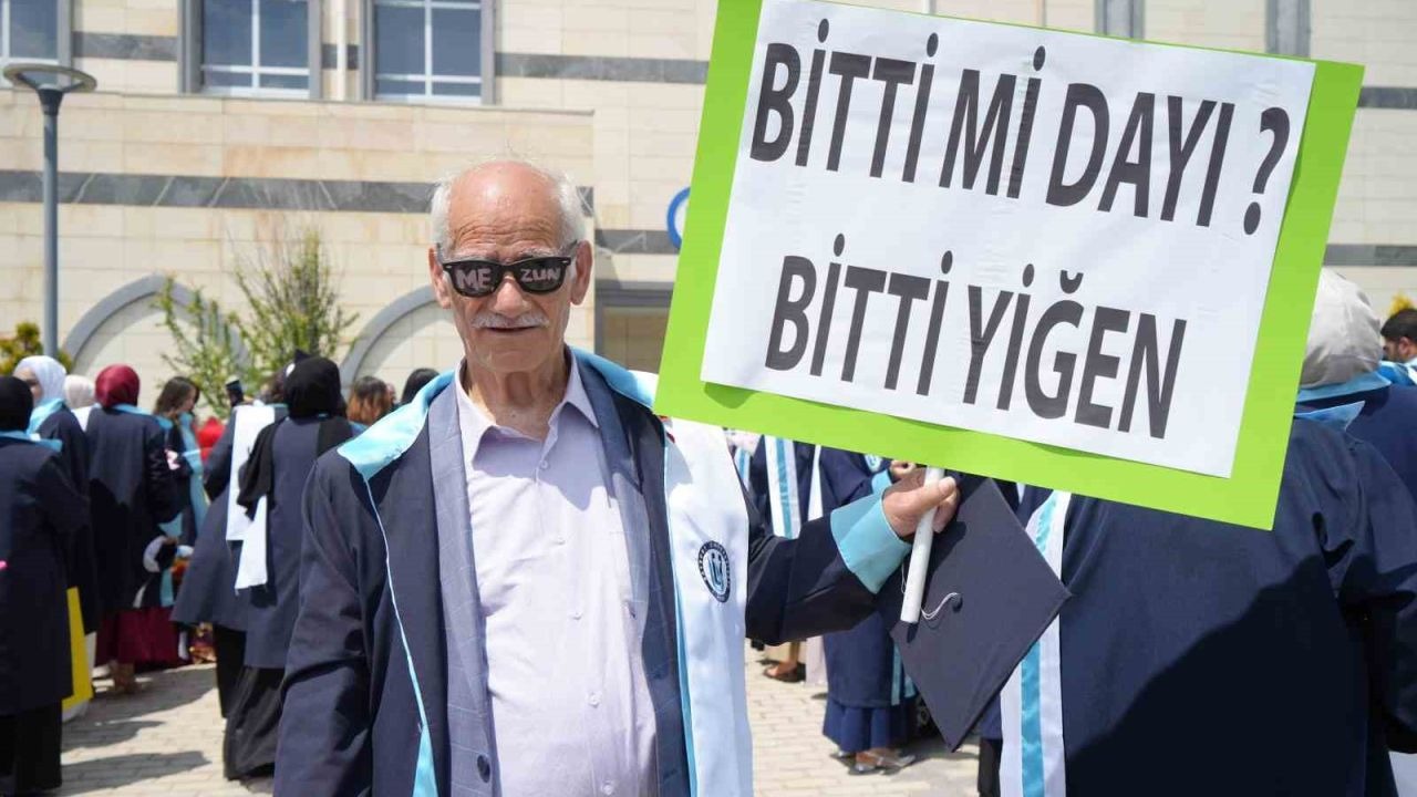 71’inde başladığı üniversiteden 75 yaşında mezun oldu