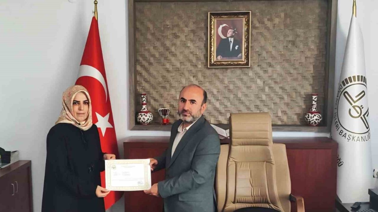 Aydıntepe Müftülüğü personeli başarı belgesiyle taltif edildi
