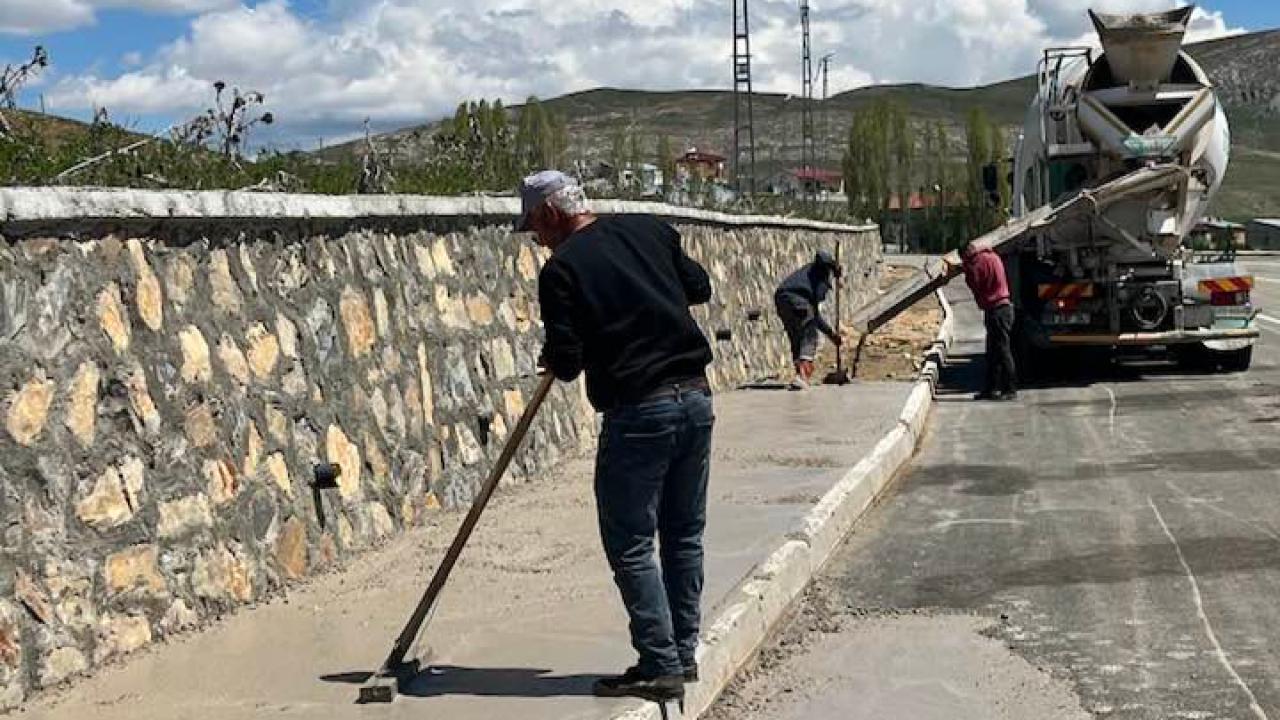 Gökçedere’de yol, kaldırım ve parklar yenileniyor
