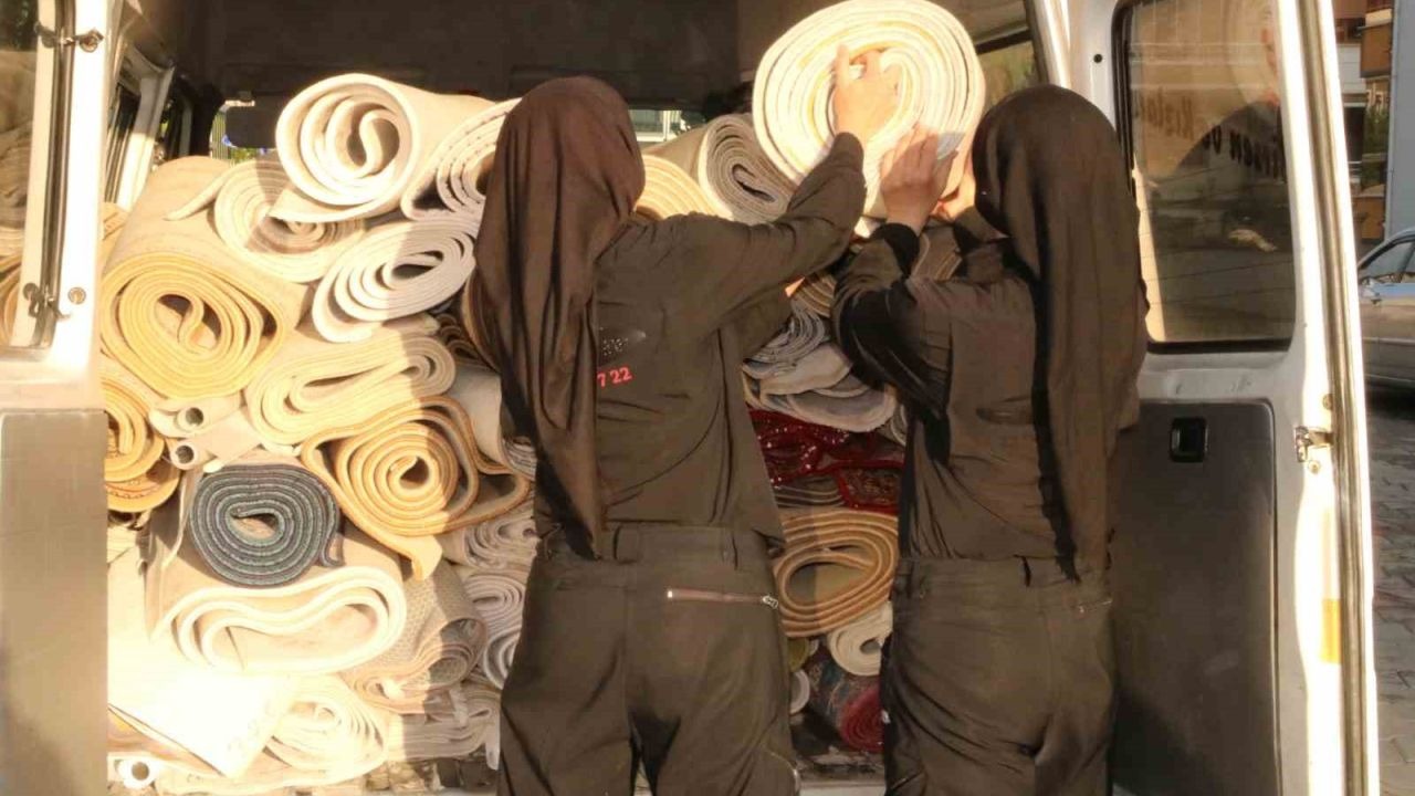 Kadın gücüyle kurulan başarı hikâyesi: Anne ve iki kızı halı yıkama sektöründe örnek oluyor