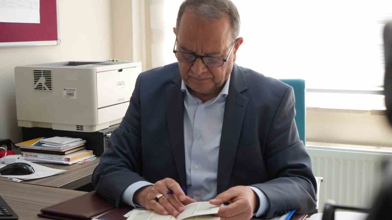 Mezun olduğu okulda 37 yıldır öğrenci yetiştiriyor
