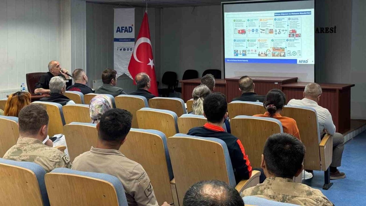 Orman yangınlarına müdahale eğitimi düzenlendi