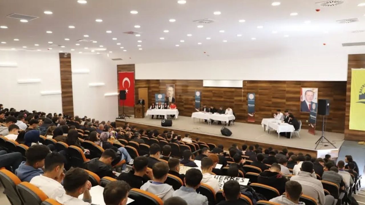 Teknolojinin etkileri tartışıldı