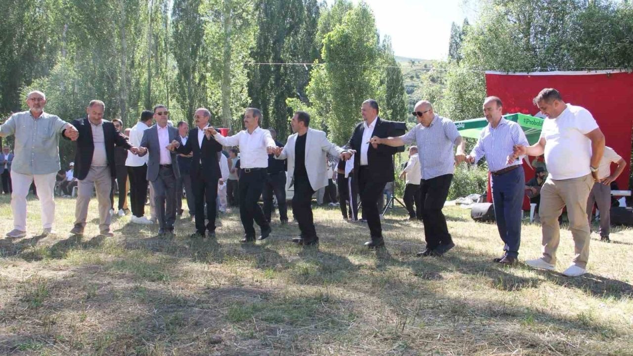 ’19. Geleneksel Yaz Şenliği’nde coşku hakimdi