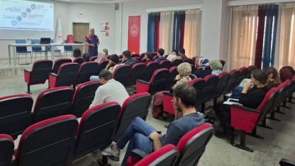 Bakım personeline afet farkındalık eğitimi verildi