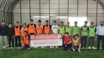 Kur’an kursu öğrencileri futbol turnuvasında buluştu