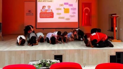 Kızılay’dan yaz kursu öğrencilerine afet bilinci eğitimi