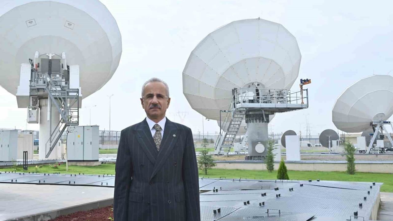 Bakan Uraloğlu: "Katar ile kurduğumuz stratejik ortaklık sayesinde Türksat filomuza yeni nesil bir uydu kazandırıyoruz"