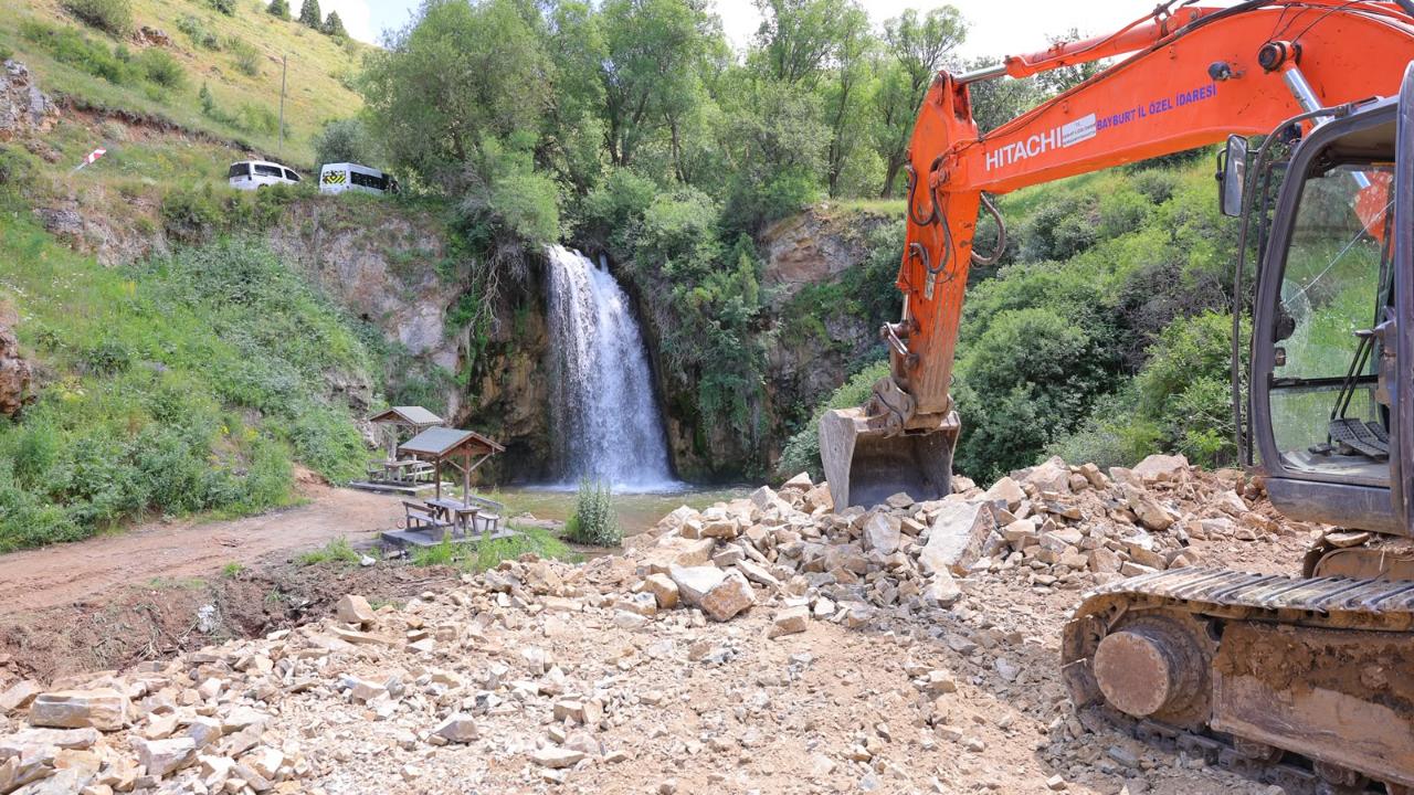 Doğa harikası Sırakayalar Şelalesi cazibe merkezi oluyor
