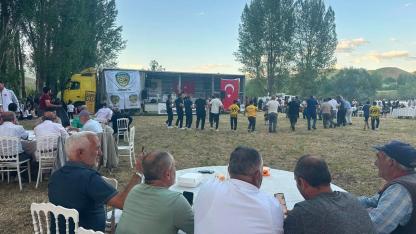 Kupayı kaldıran Ağörenspor zaferini kutladı!