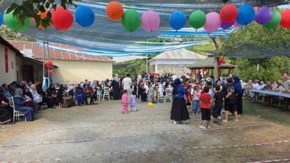 İspir Yeşilyurt’ta binlerce kişi aile pikniğinde buluştu