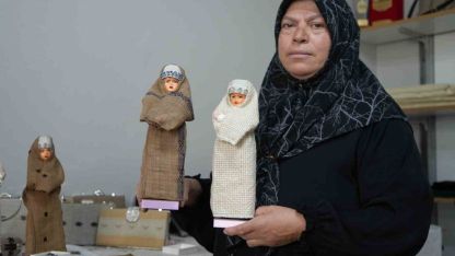 Tescilli miras ehram, oyuncak bebekleri süslüyor