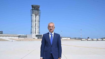 Ulaştırma ve Altyapı Bakanı Abdulkadir Uraloğlu: "2026 yılının başından bu yana 237 bin 40 kişi İHA pilotu olmak için başvuruda bulundu"
