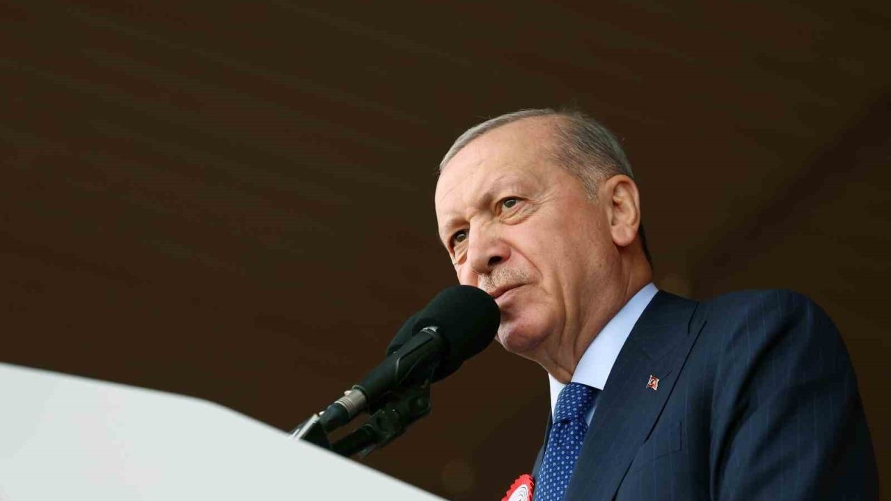 Cumhurbaşkanı Erdoğan: "Ordumuz bugün en güçlü dönemini yaşıyor"