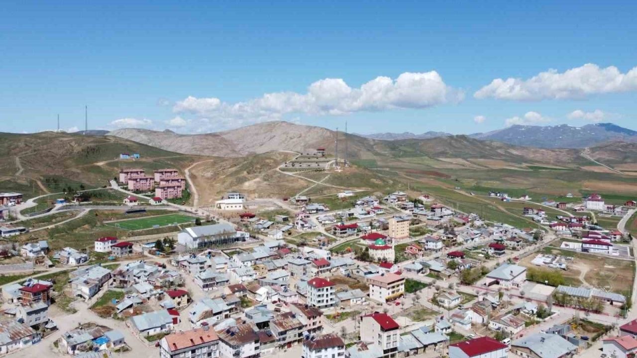 Demirözü’nde ihtiyaç sahibi ailelere destek
