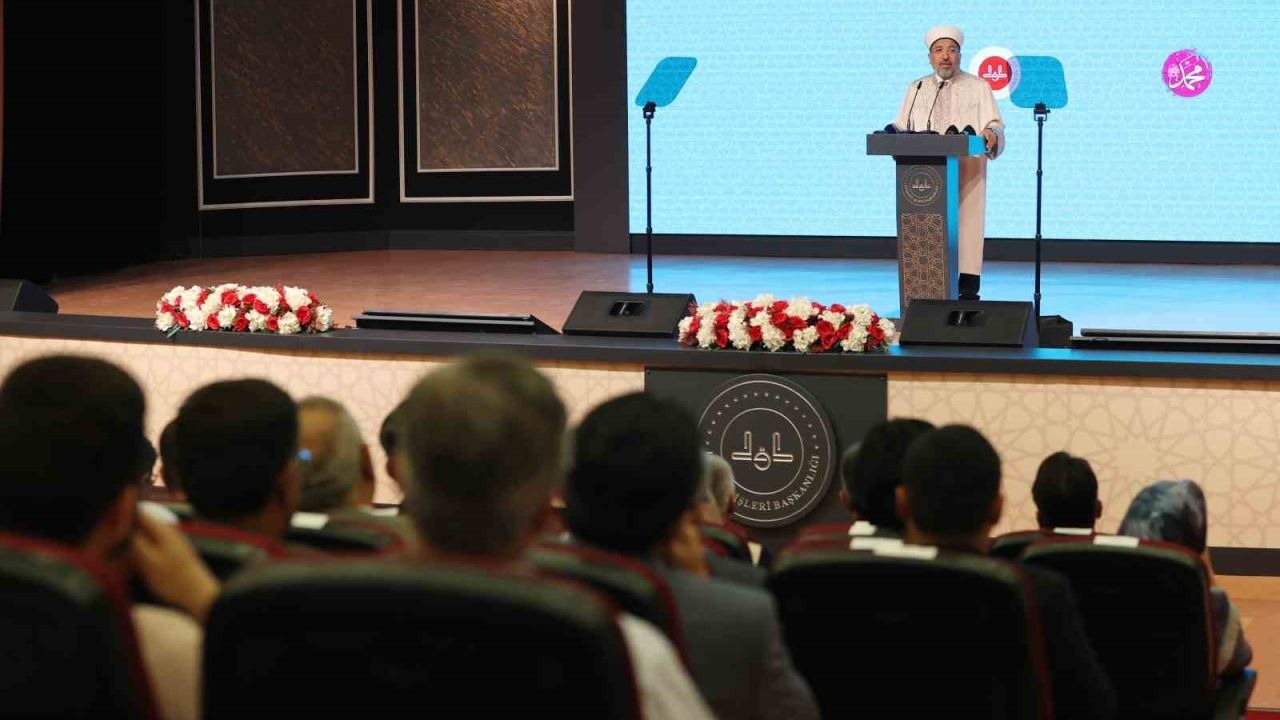 Diyanet İşleri Başkanı Arpaguş: "Peygamber Efendimiz, tüm insanlık için ideal bir örnek olmuştur"
