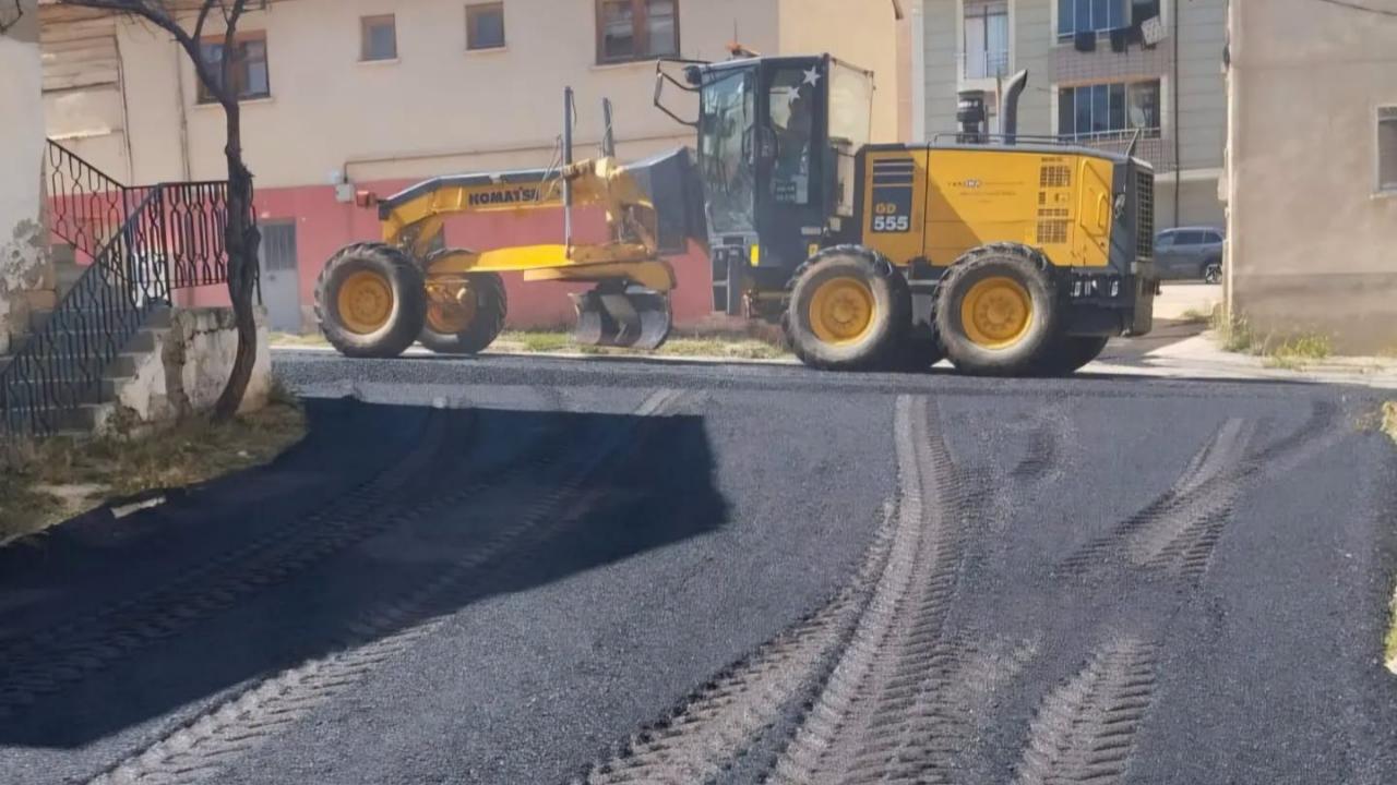 Esentepe’de asfalt mesaisi