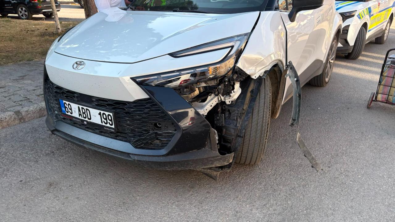 Kışla Çeşmesi yokuşunda kaza!