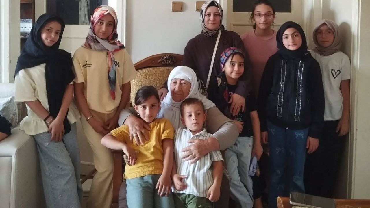 Kur’an kursu öğrencilerinden yaşlılara ziyaret