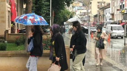 Meteoroloji’den Bayburt için kuvvetli sağanak uyarısı: Sel ve su baskınlarına dikkat!