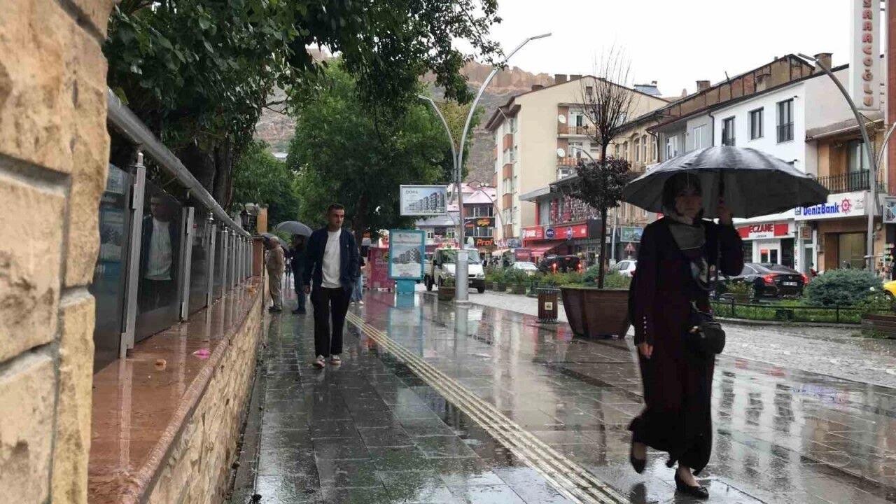 Meteoroloji’den Bayburt ve çevre illere yağış uyarısı!