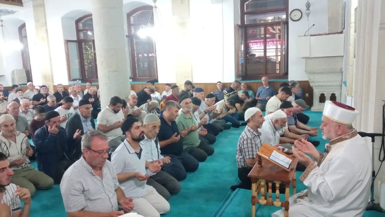 Mevlid Kandili dualarla idrak edildi
