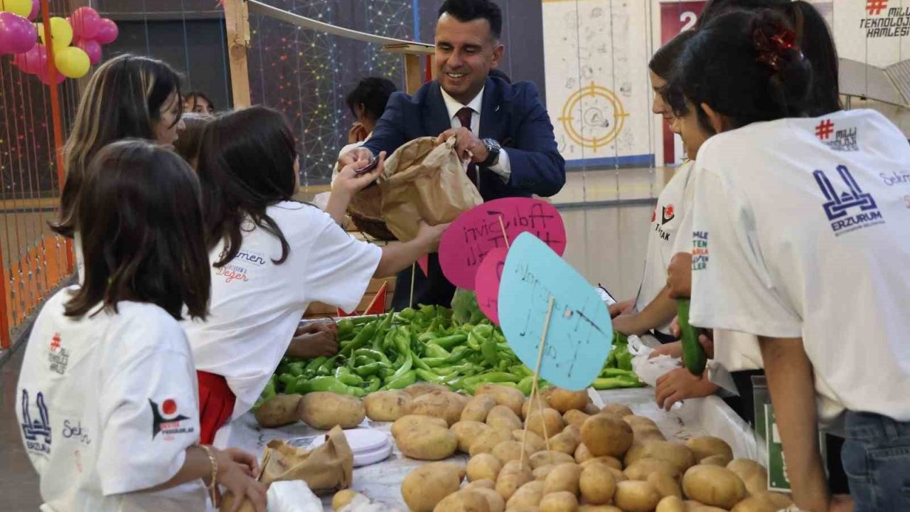 Minik eller önce üretti, ardından hasat etti