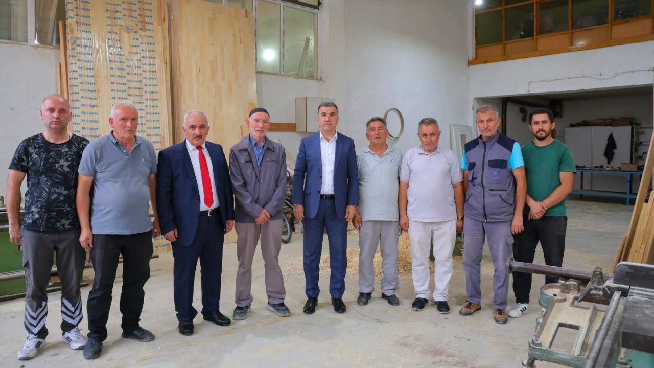 Vali Eldivan, sanayi sitesindeki esnafla bir araya geldi