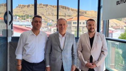 Yeni Parti'de hazırlıklar tamam: İl Başkanı Haktan Yücel, İlçe Başkanı Erkan Yılmaz!