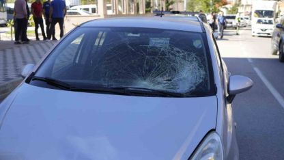 Gümüşhane’de otomobilin çarptığı yaya yaralandı