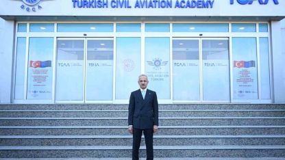 Bakan Uraloğlu: "2030 yılı hedefimiz sürdürülebilir havacılık yakıtı ile karbondioksit emisyonunu yüzde 5 oranında azaltmaktır"