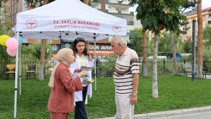 İntiharı Önleme Günü’nde vatandaşlar bilgilendirildi