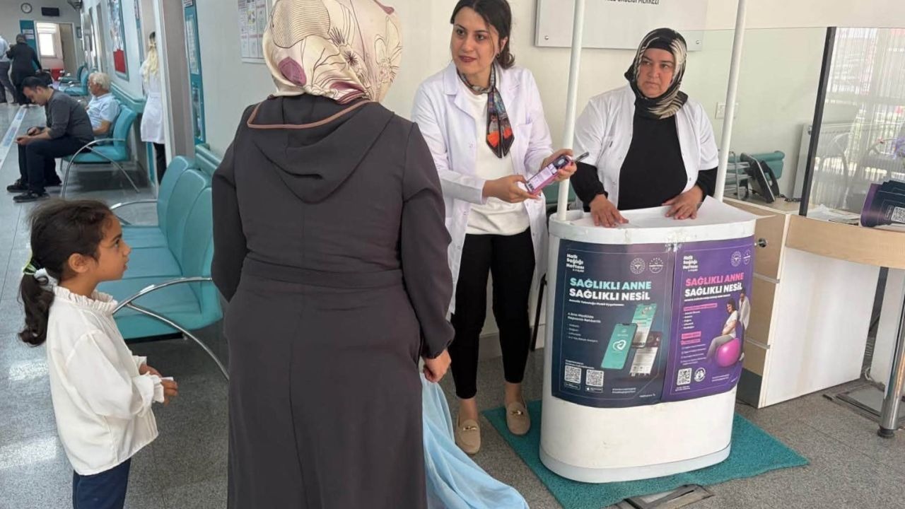 Anne adaylarına sağlıklı gebelik bilgilendirmesi