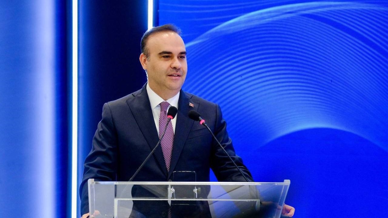 Bakan Kacır: "Ekonomi 24 çeyrektir büyüyor"