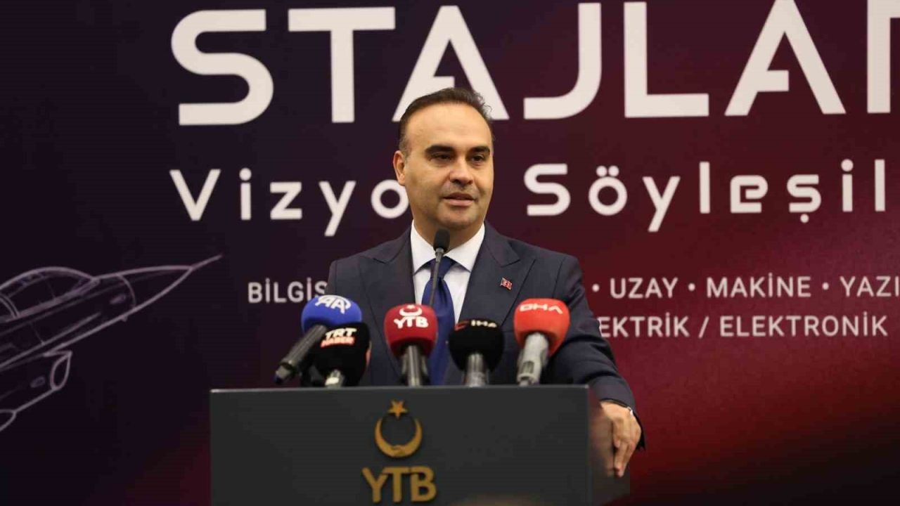 Bakan Kacır: "Öyle kuvvetleneceğiz ki, dünyada hiç kimse mazlumlara ve Türk milletine zarar vermeyi aklının ucundan dahi geçiremeyecek"
