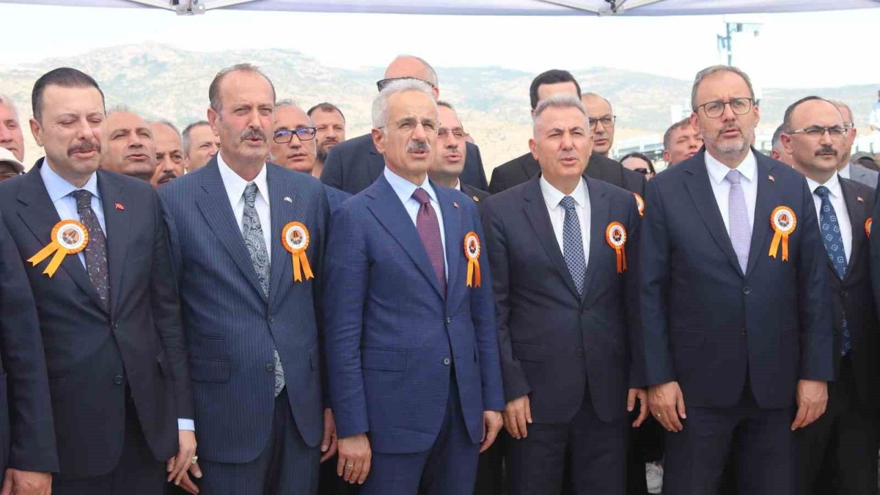 Bakan Uraloğlu: "Mirasımıza kazandırdığımız tarihi köprülerin sayısı 532’ye ulaştı"