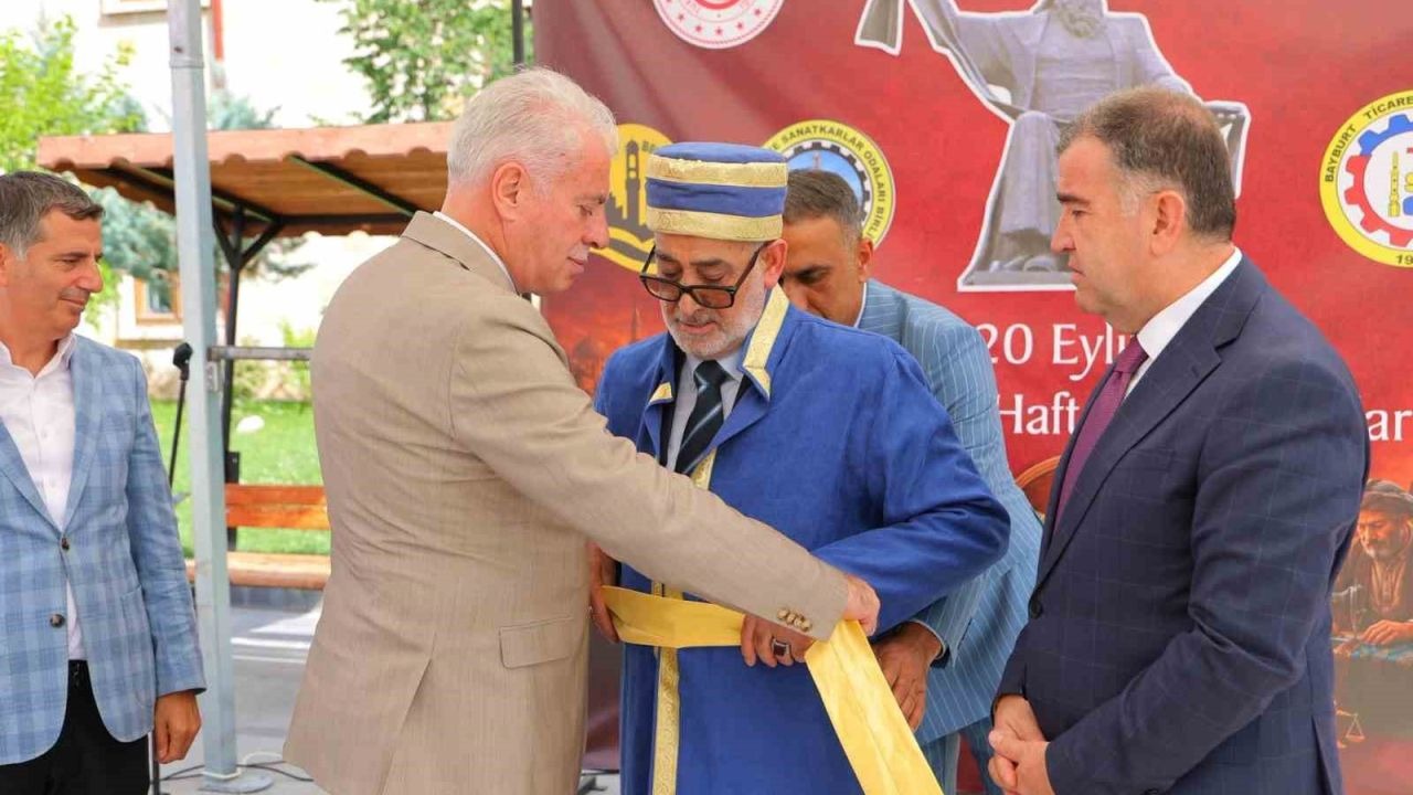 Bayburt’ta yılın Ahisi Metin Özyurt...
